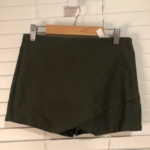 Olivia mini skort